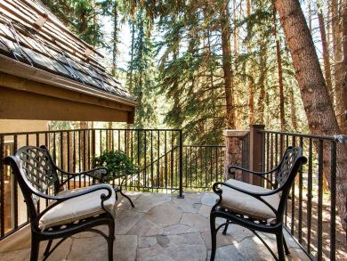 Vail vacation Home Sleeps Ten Guests.